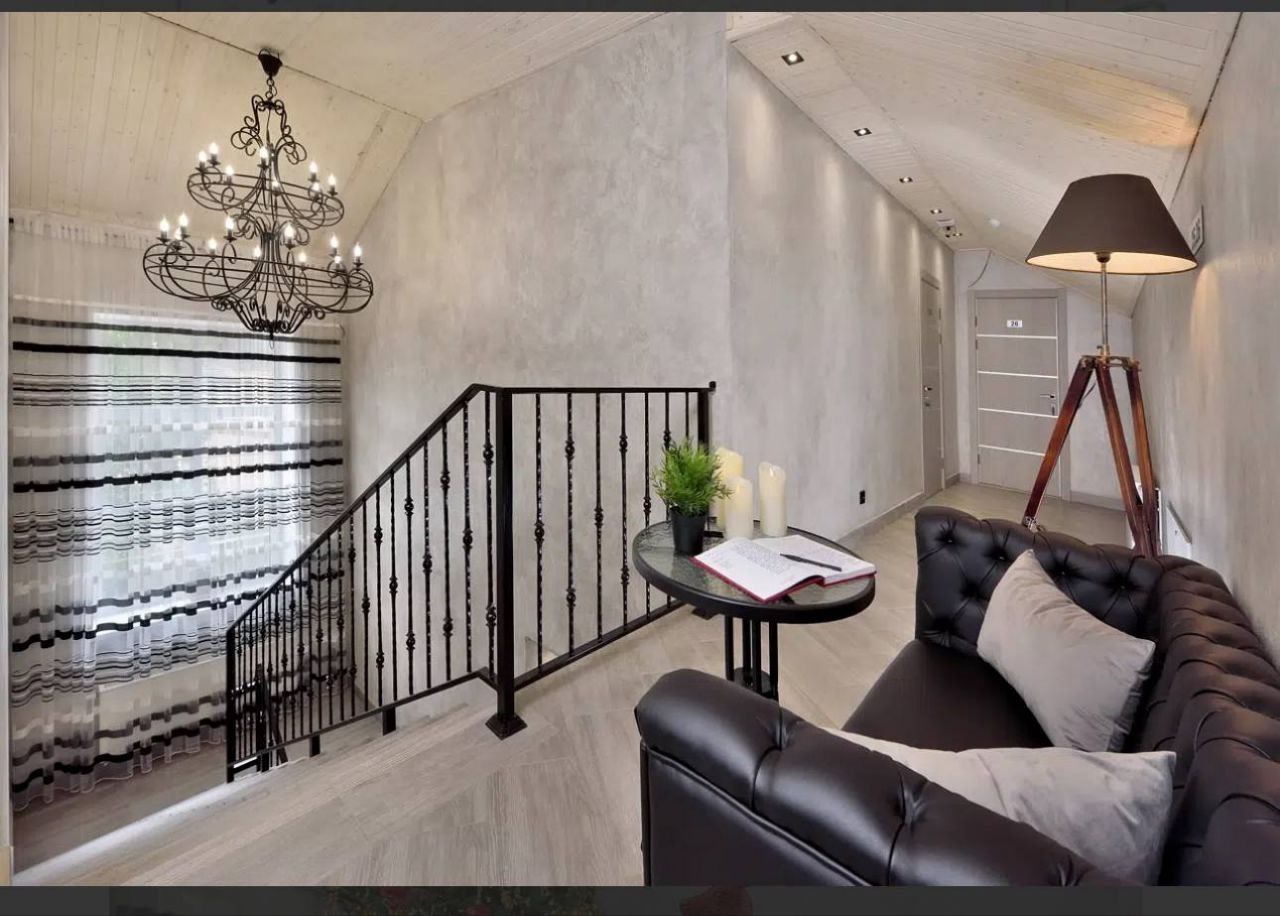 Галерея для новости 1 Наша люстра — сердце апарт-отеля «Вершина»